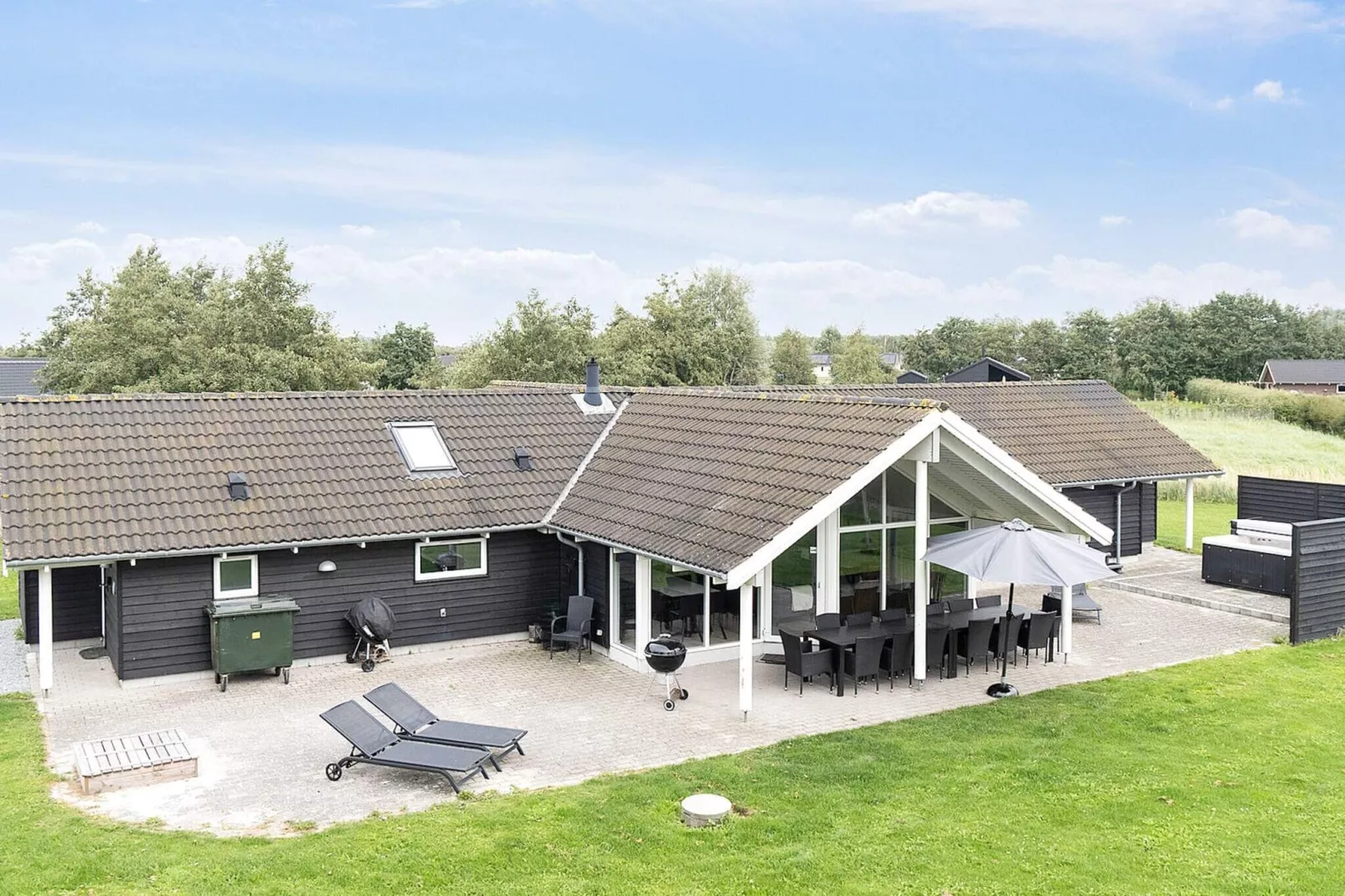 Luxury Pool Retreat - By Traum Ferienwohnungen-Outdoor