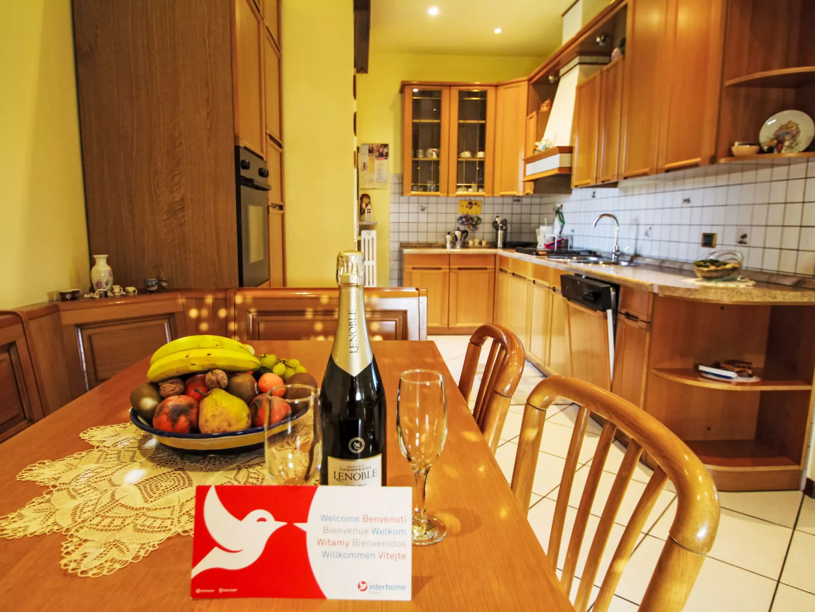 Green Heaven-Drinnen