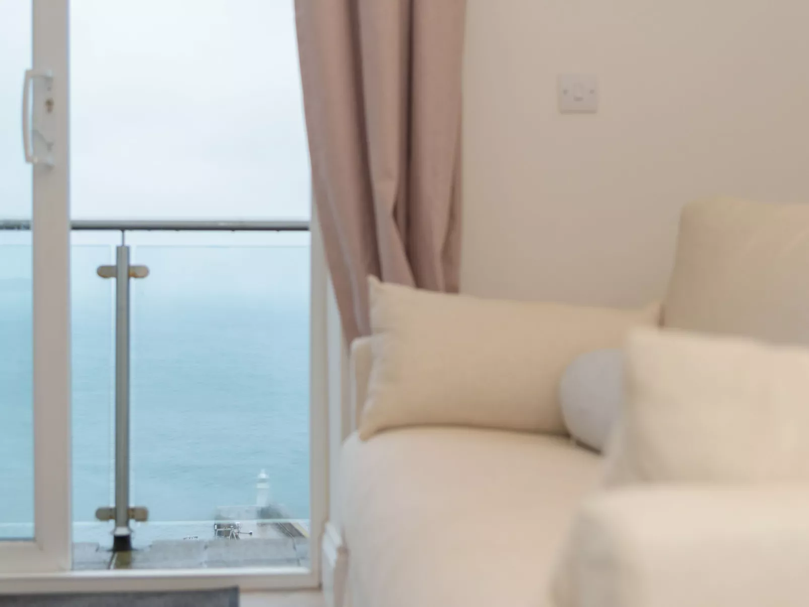 4 Ocean Heights-Dedans