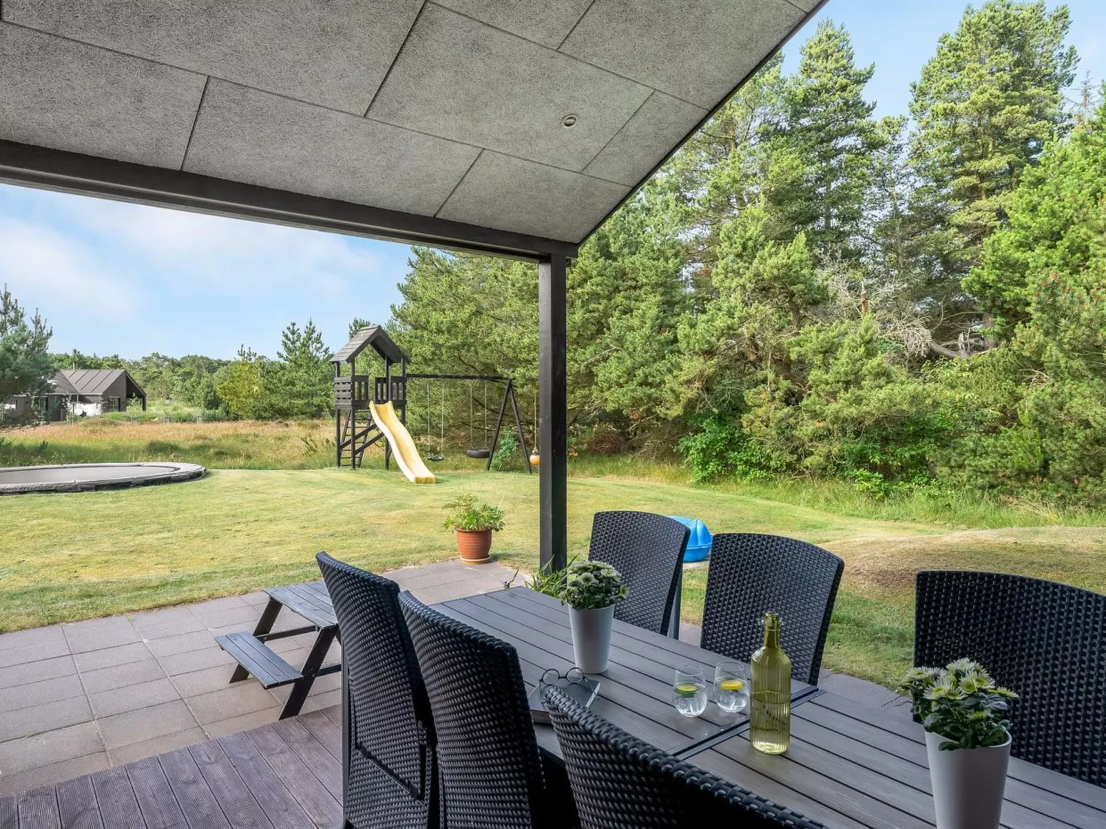 "Jonka" - 2km from the sea-Outside