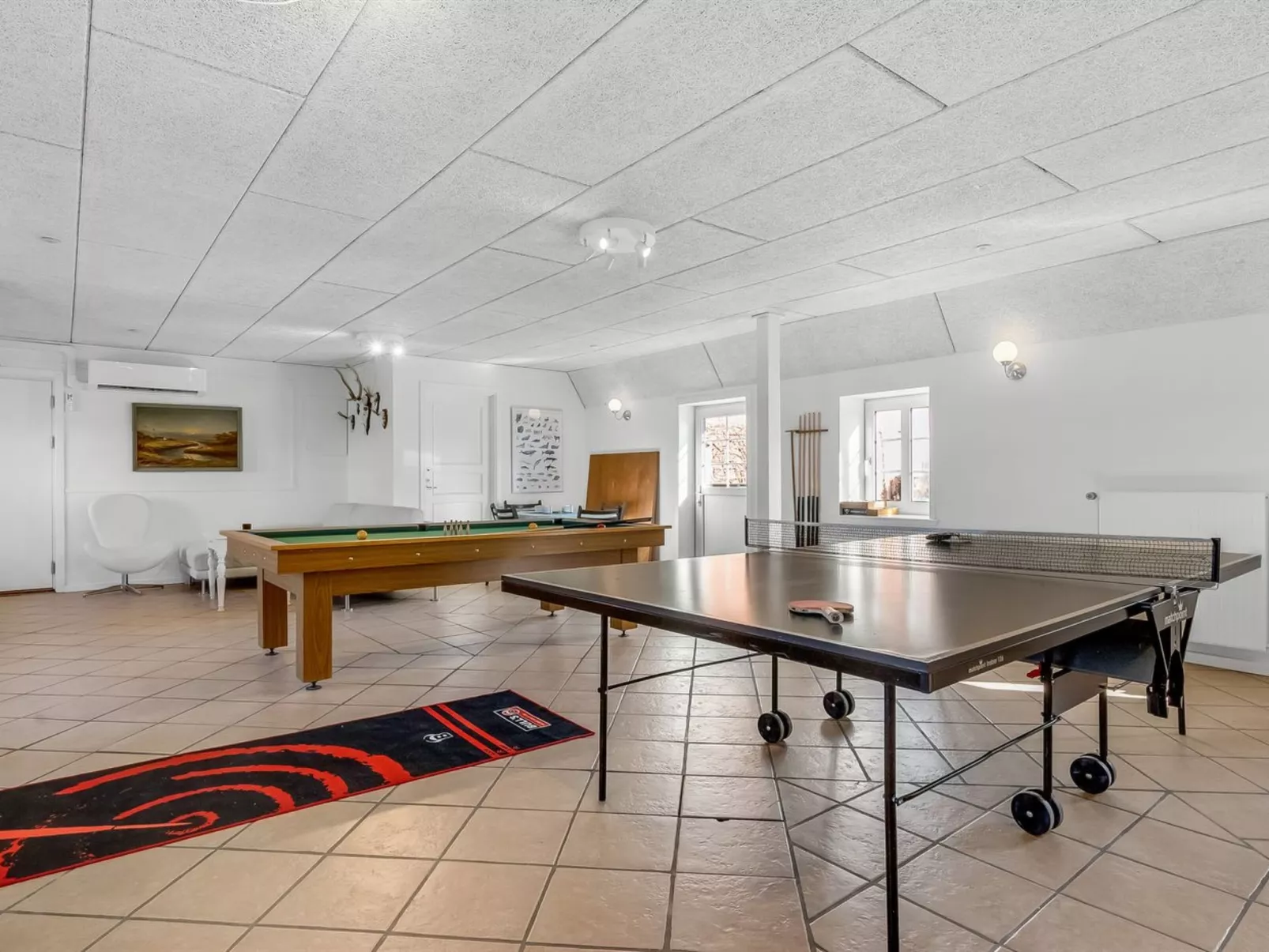 "Brigitte" - 1.3km to the fjord-Inside