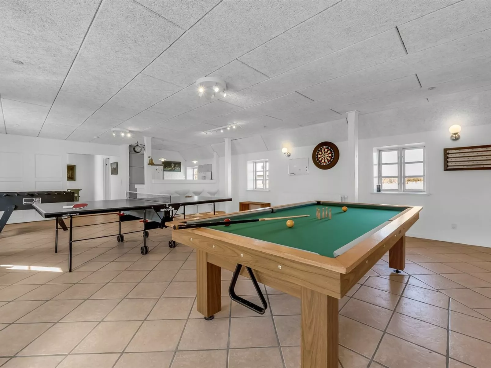 "Brigitte" - 1.3km to the fjord-Inside