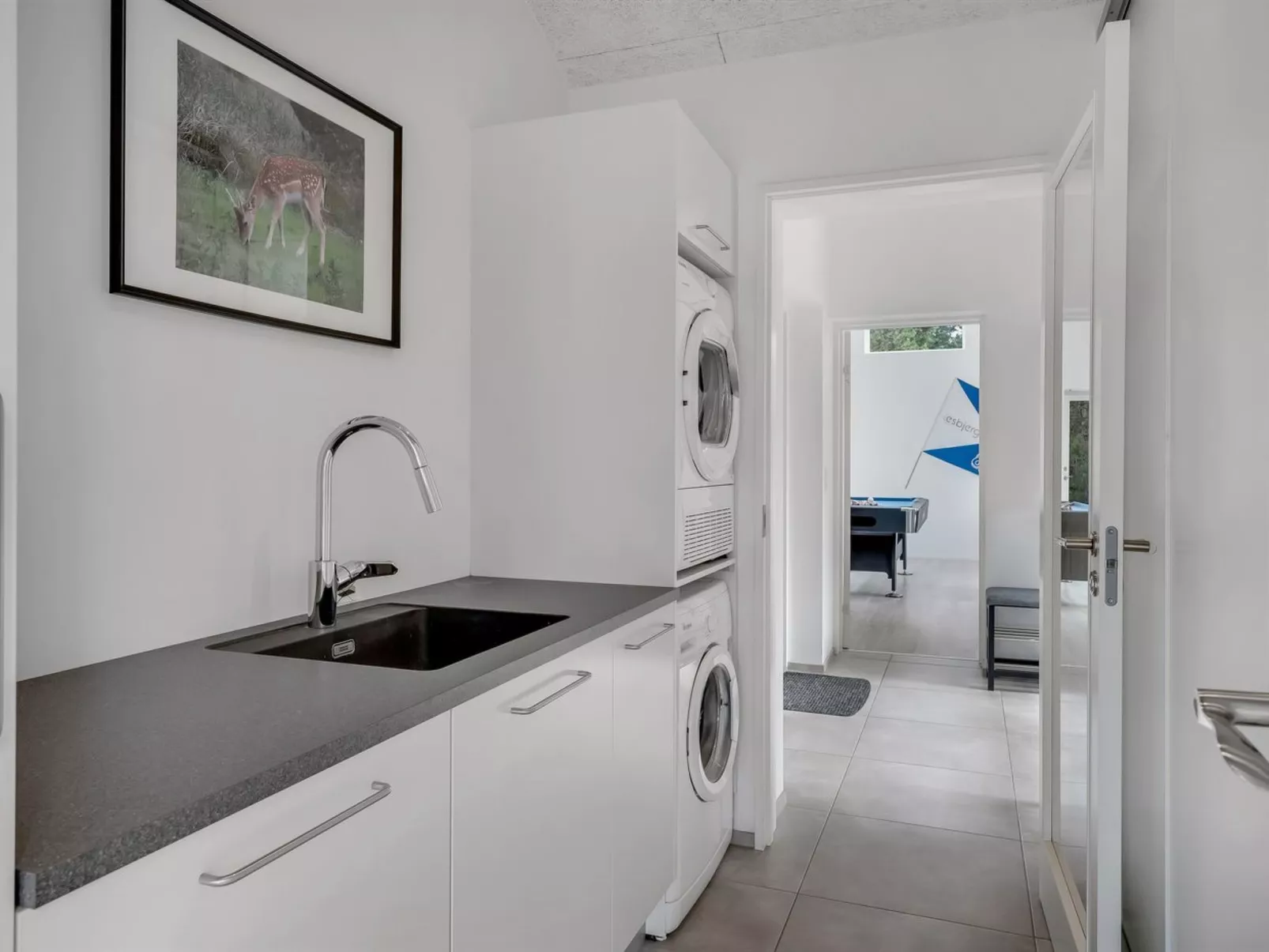 "Jonka" - 2km from the sea-Inside