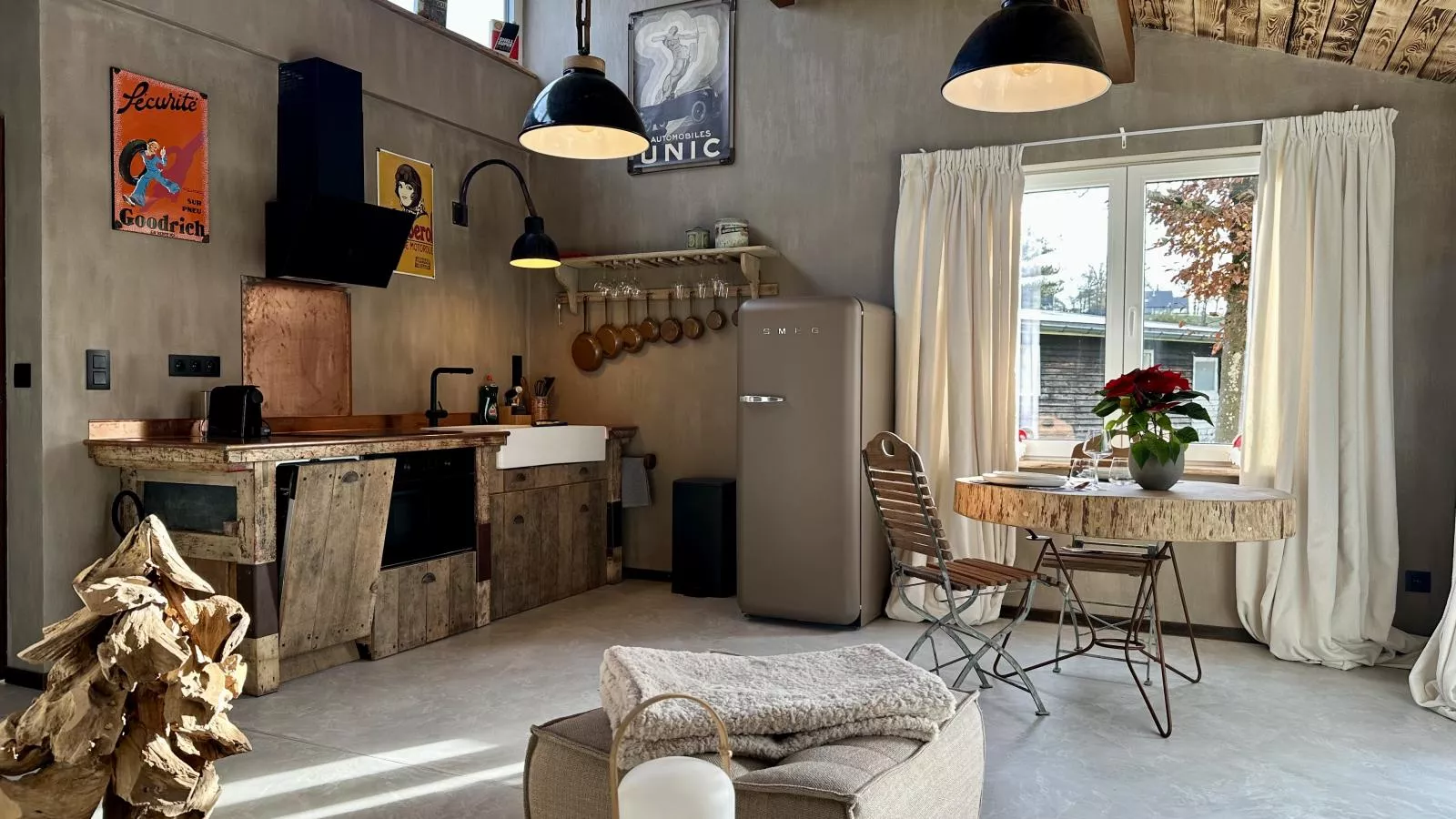 Chez Brigitte-Dining room