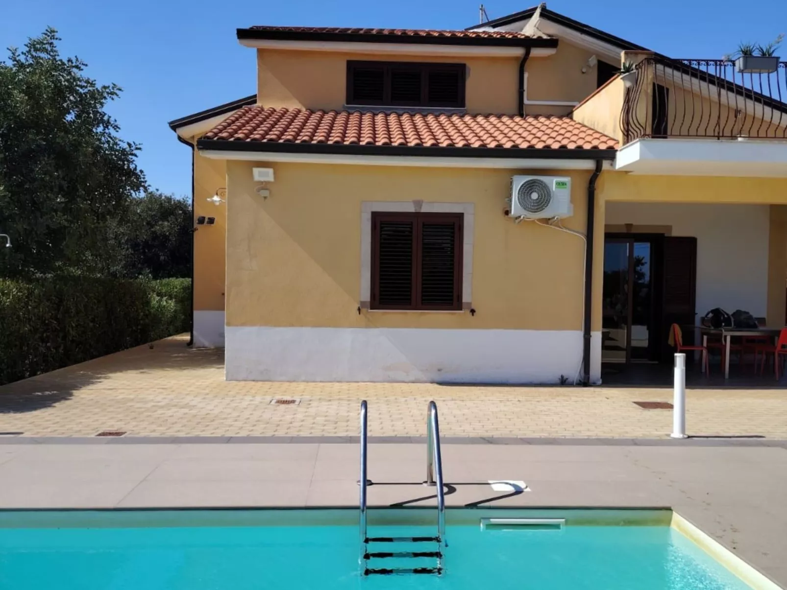 Scrusciu do vientu-Dehors