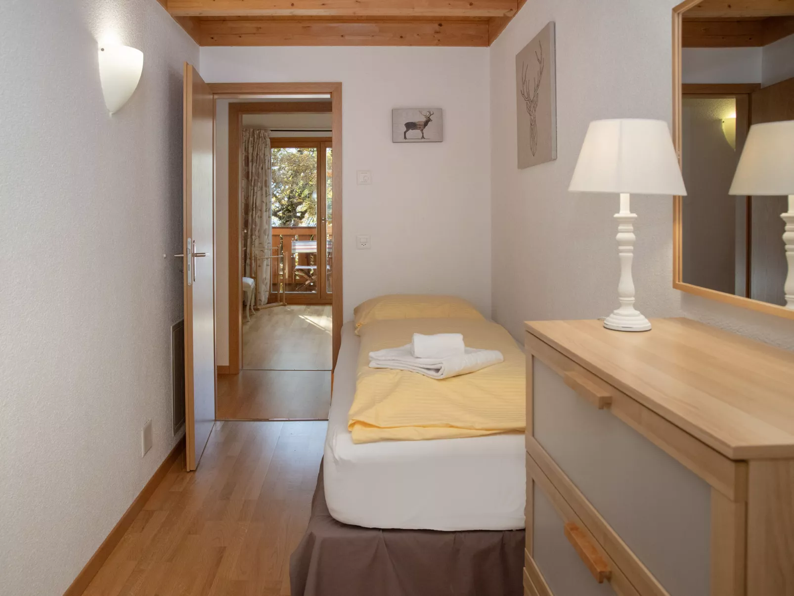 Racer's Retreat Apt.2-Drinnen