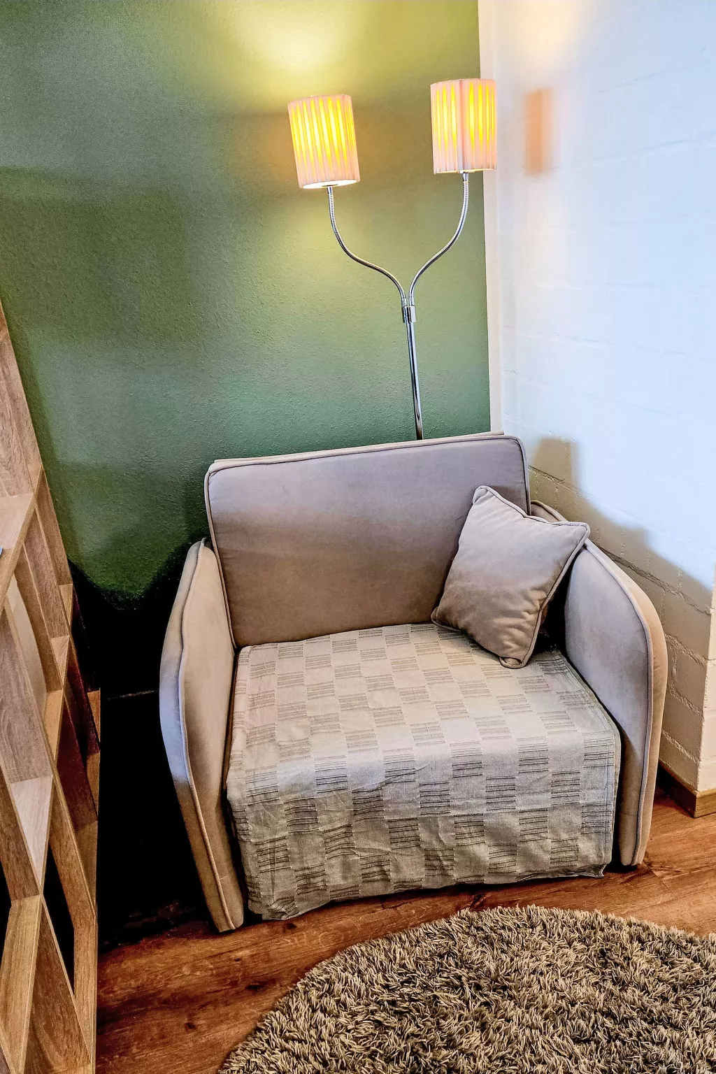 Nicole inkl. Schwimmbad und Sauna-Drinnen