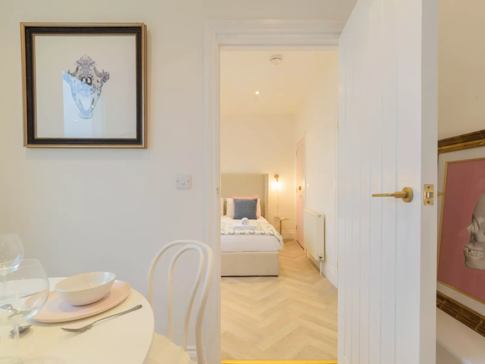 4 Ocean Heights-Dedans