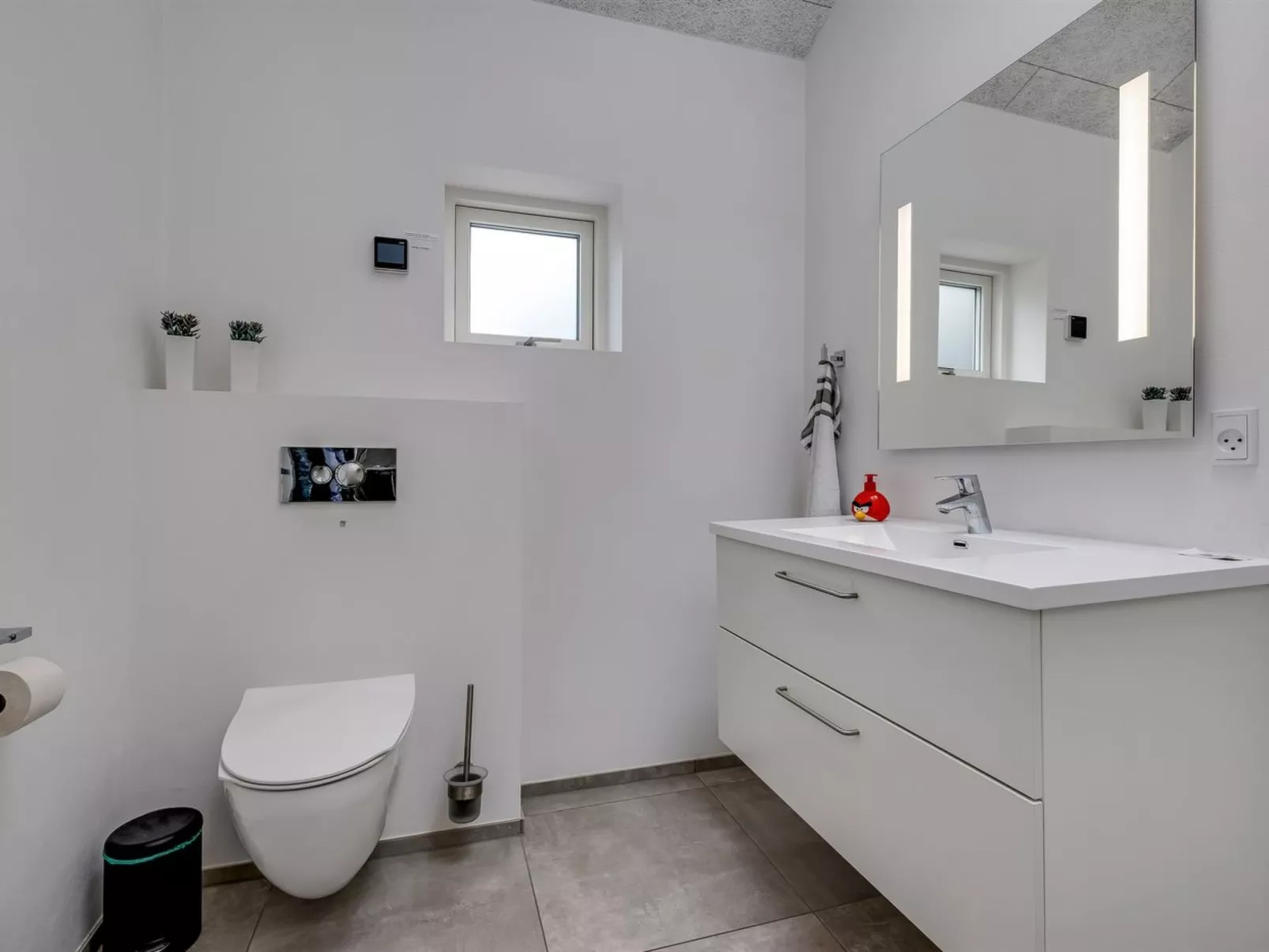 "Jonka" - 2km from the sea-Inside