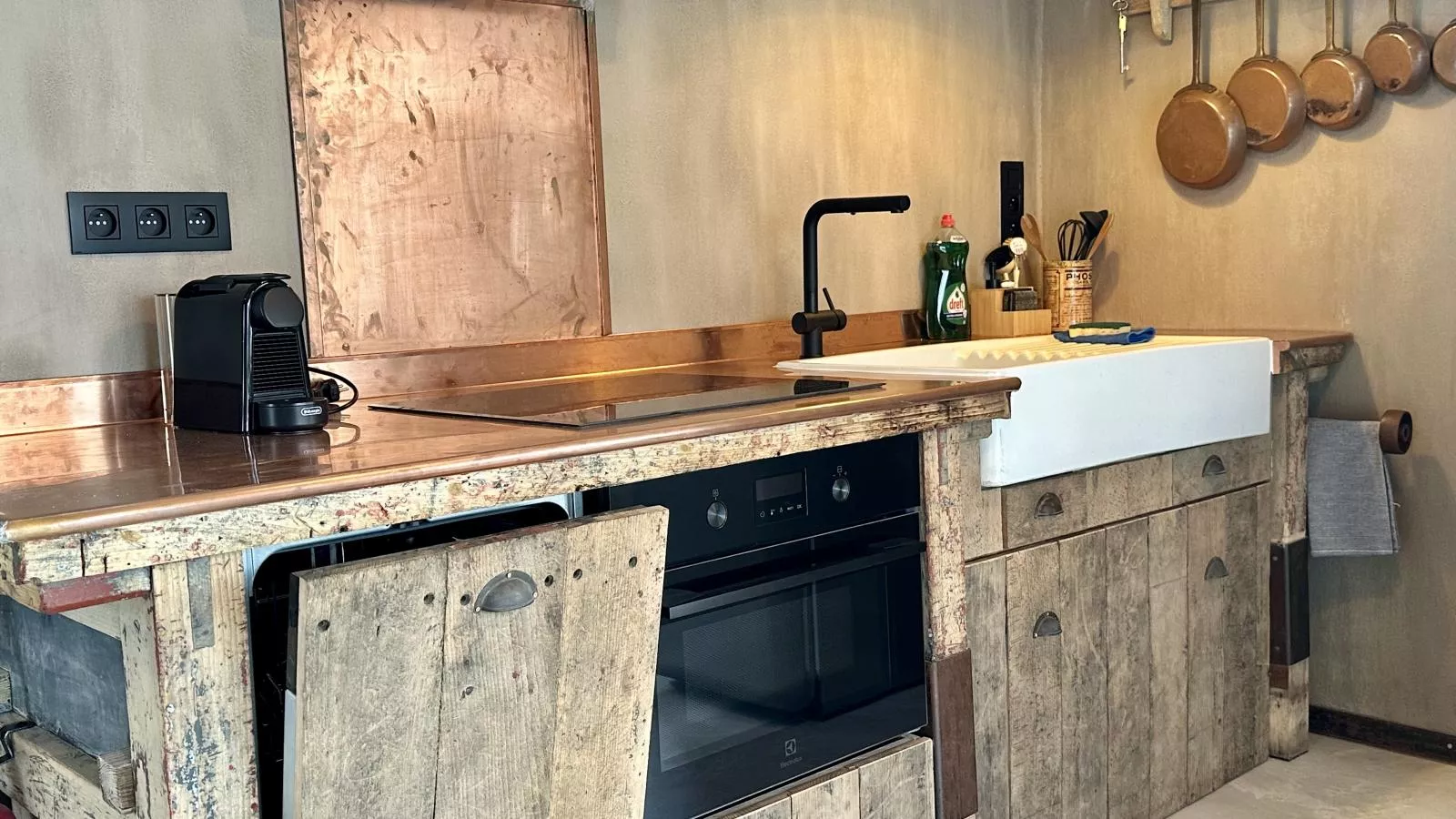 Chez Brigitte-Kitchen