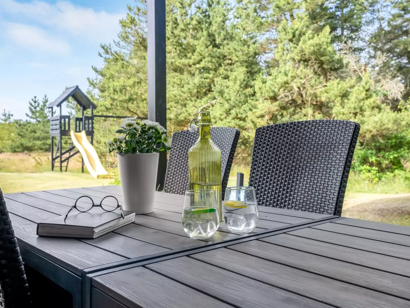 "Jonka" - 2km from the sea-Outside