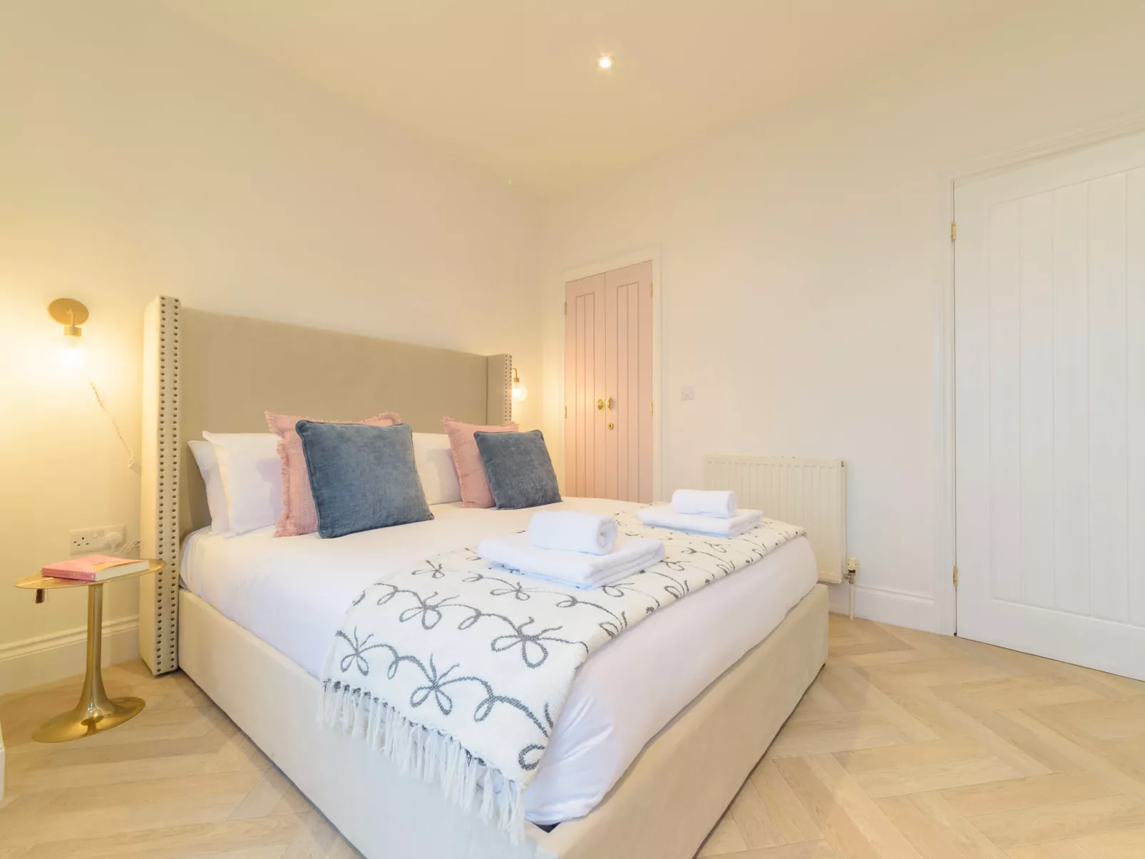 4 Ocean Heights-Dedans