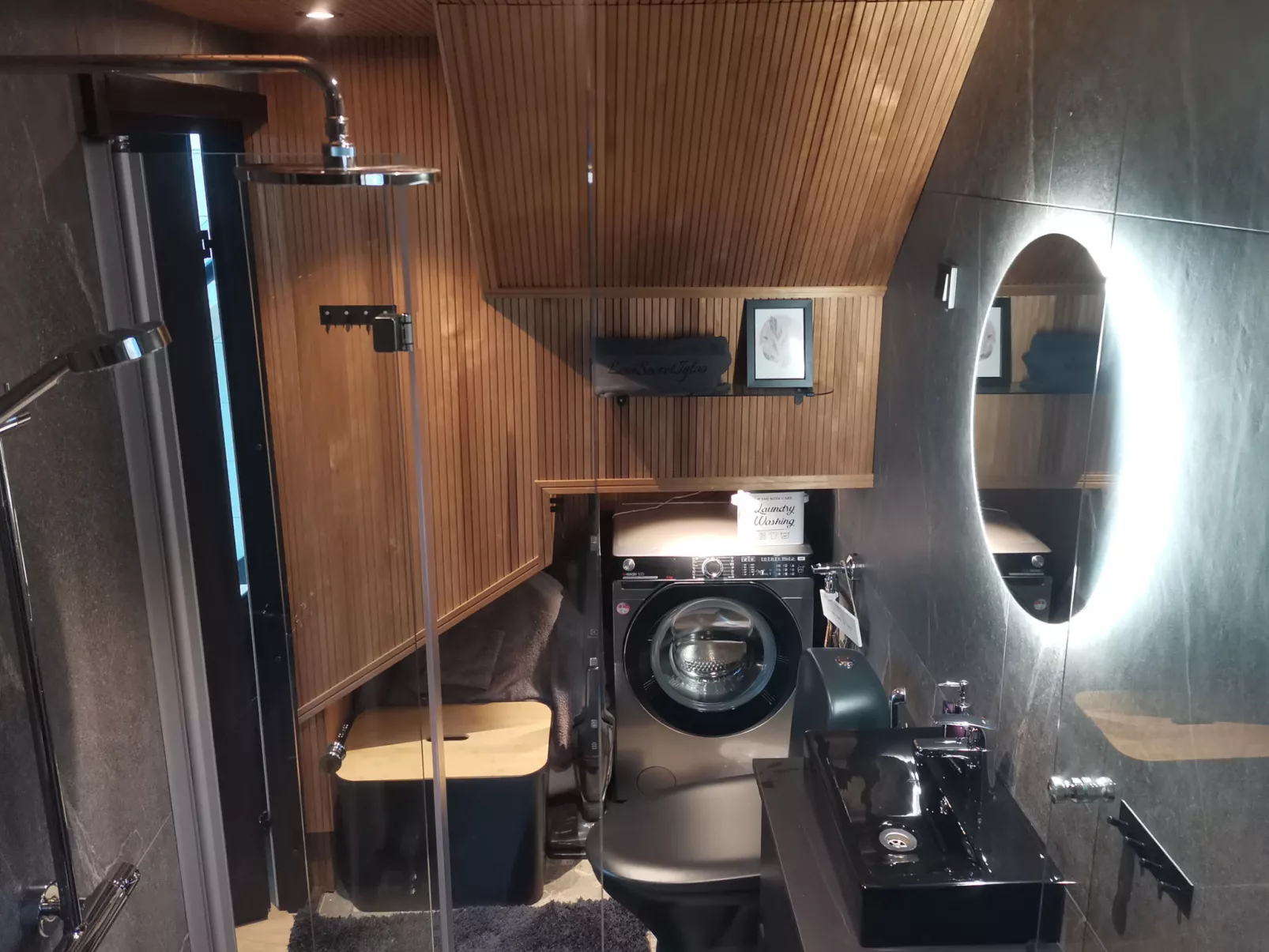 Levi secret igloo ruska 8d-Dedans