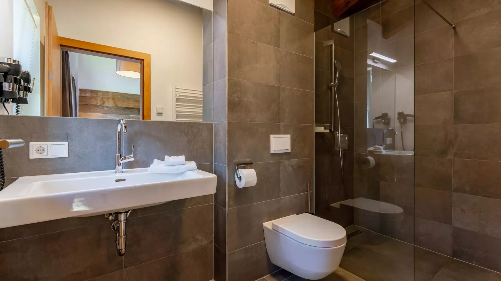 Chalet Lengberg B1-Bathroom