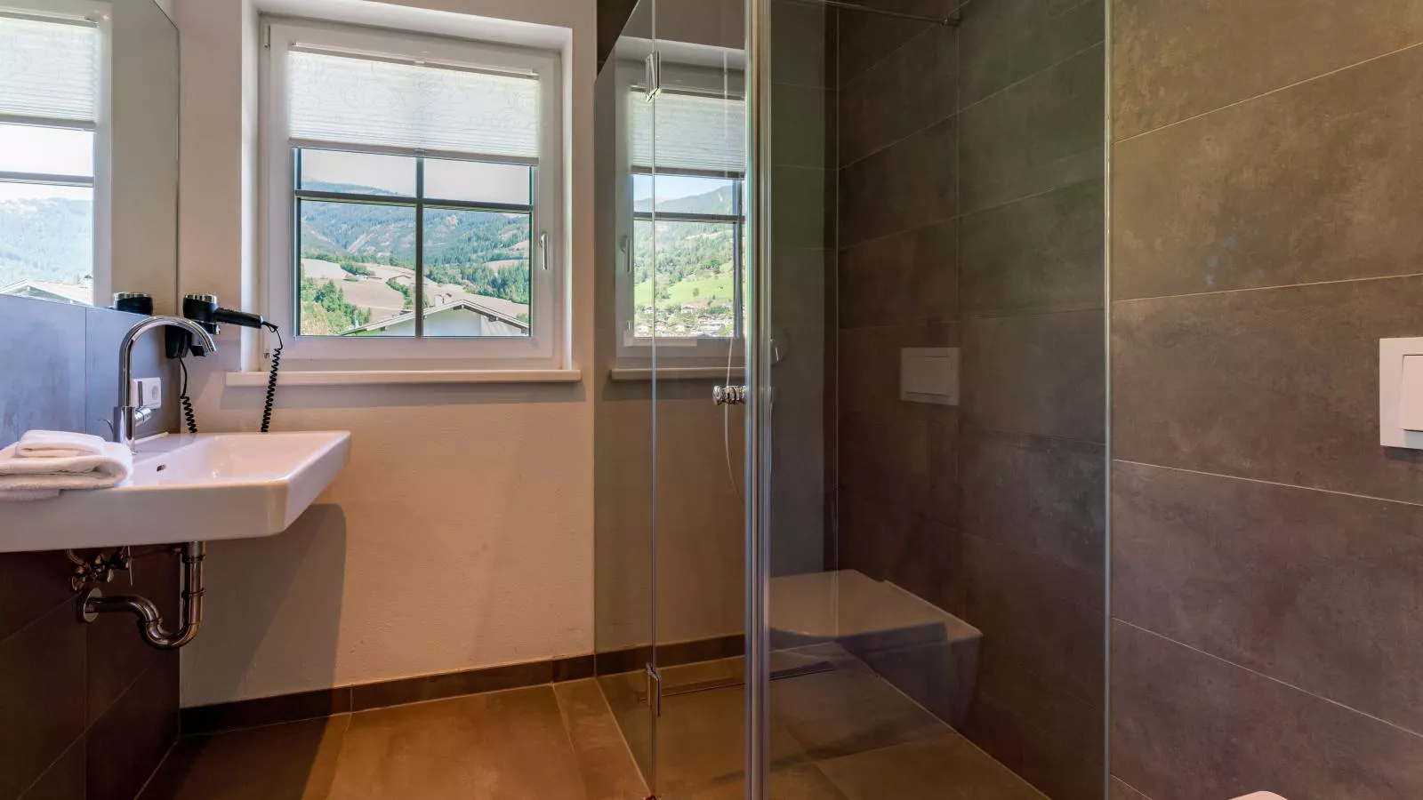 Chalet Lengberg B1-Bathroom