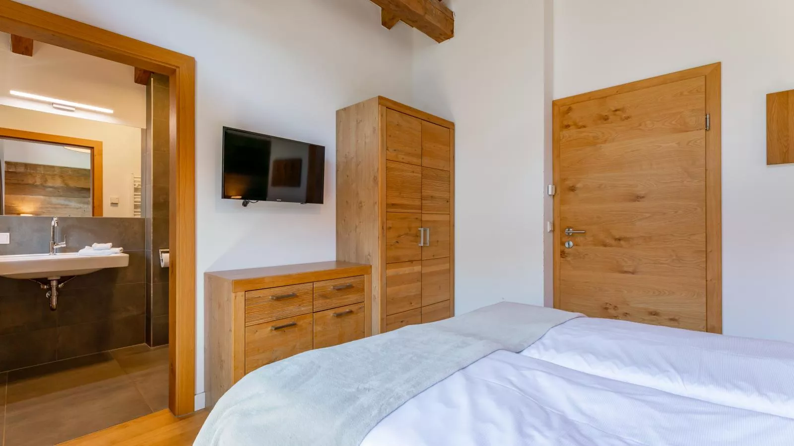 Chalet Lengberg B1-Bedroom