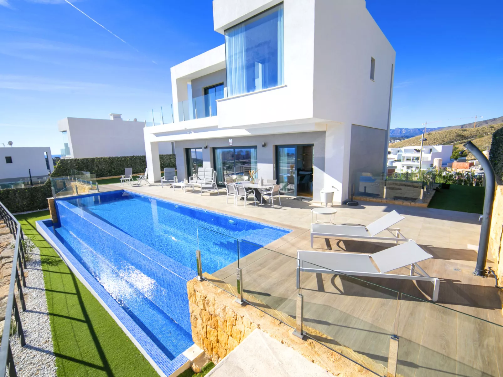 Villa Perla-Draußen