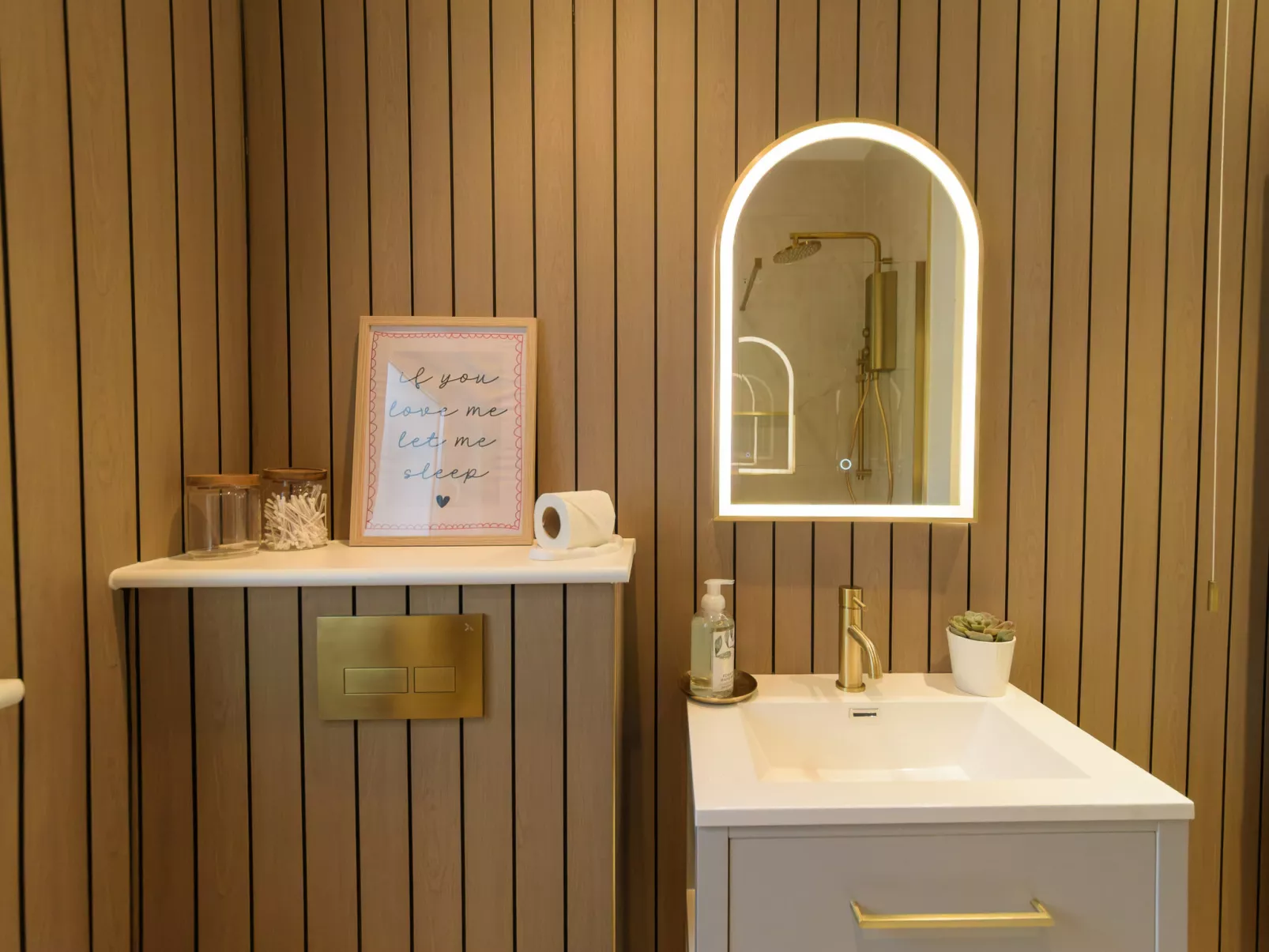 4 Ocean Heights-Dedans