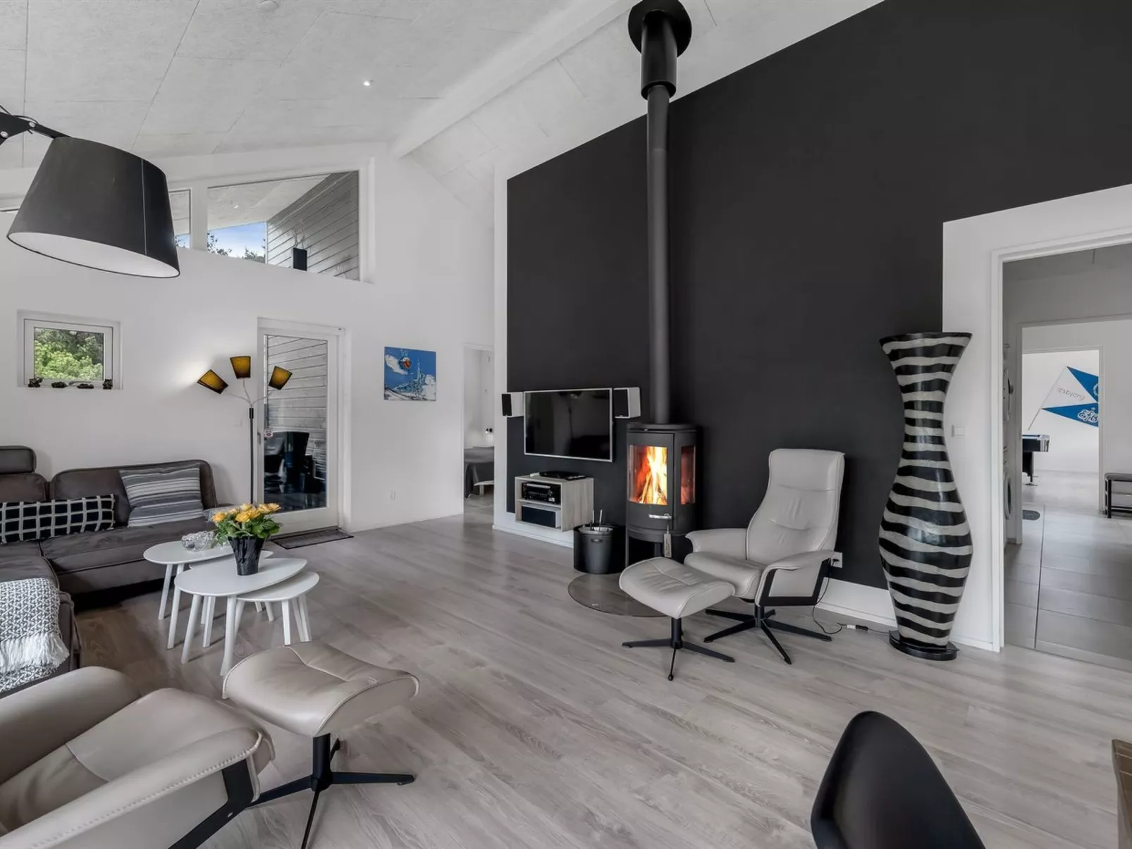 "Jonka" - 2km from the sea-Inside