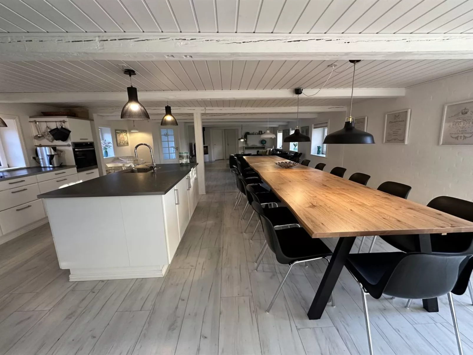 "Brigitte" - 1.3km to the fjord-Inside