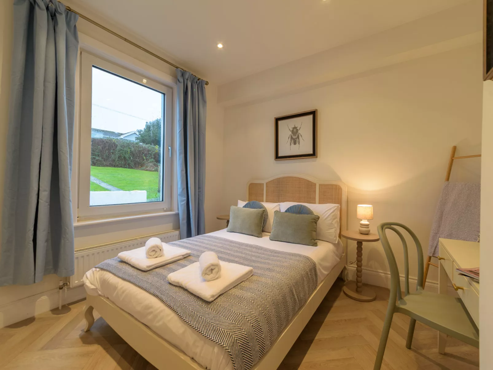 4 Ocean Heights-Dedans