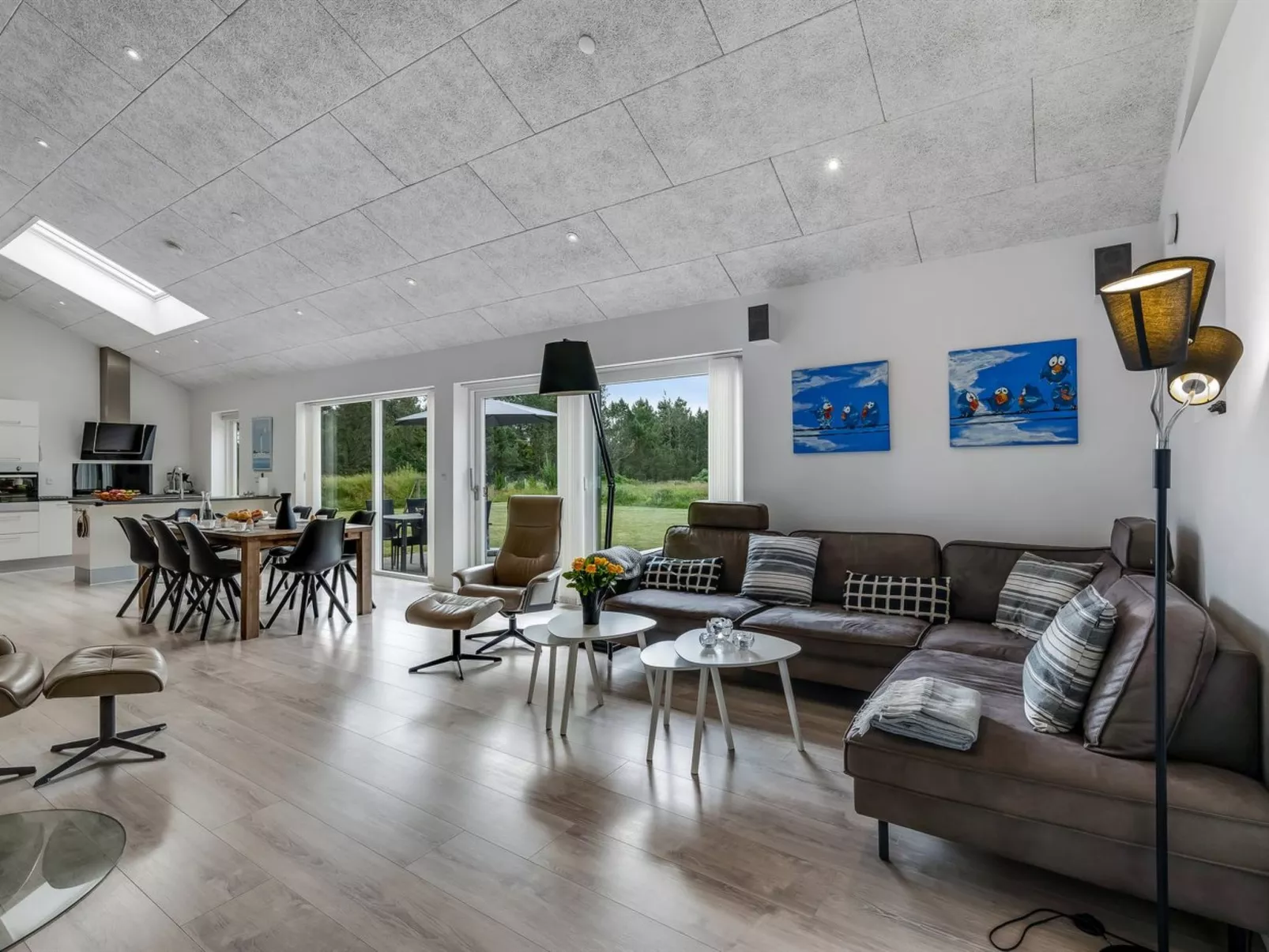 "Jonka" - 2km from the sea-Inside