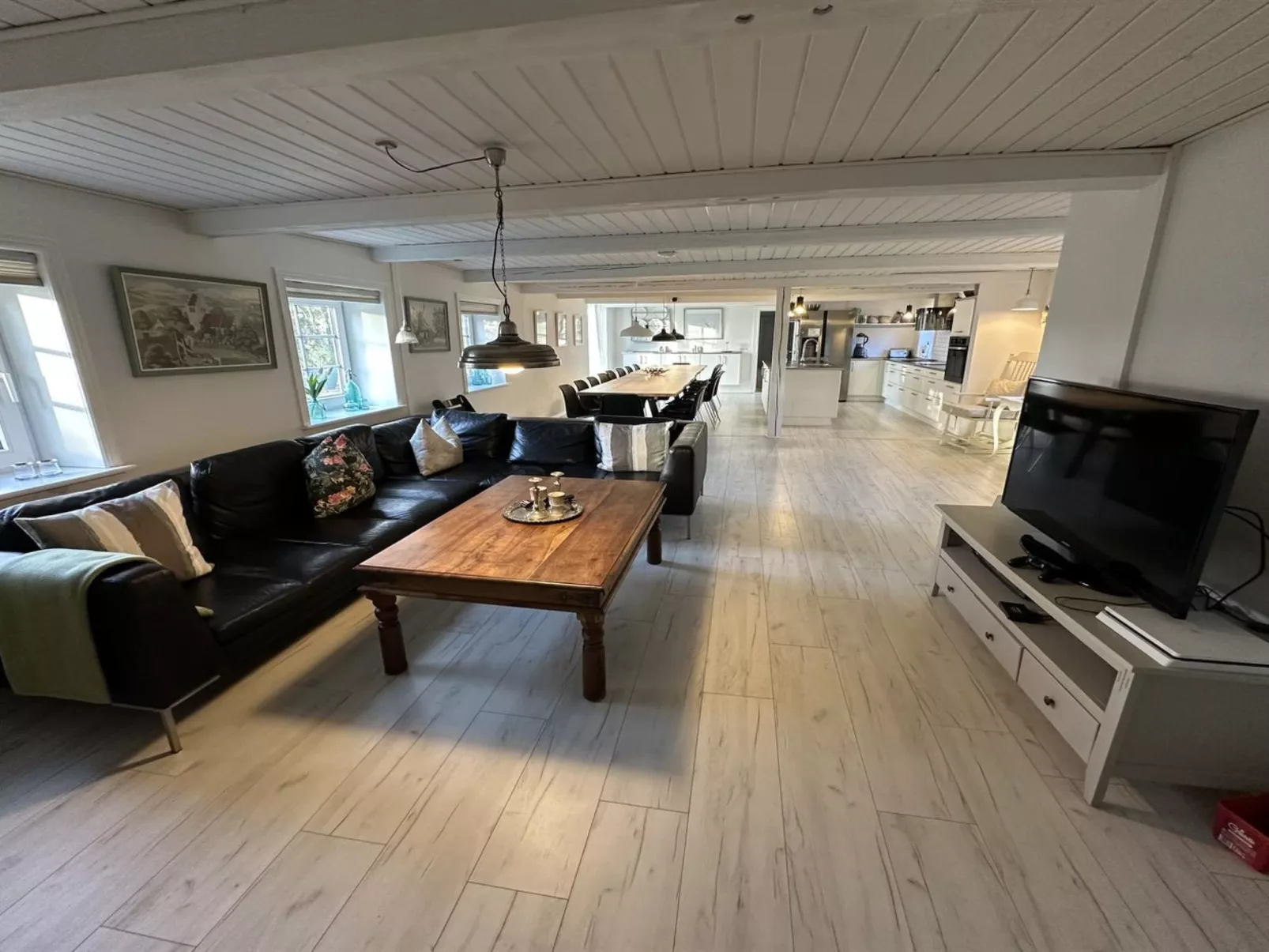 "Brigitte" - 1.3km to the fjord-Inside