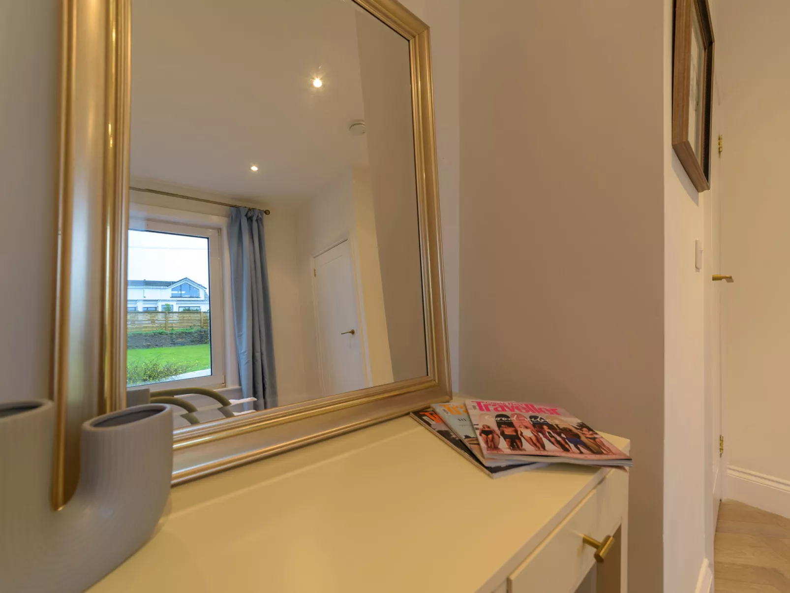 4 Ocean Heights-Dedans