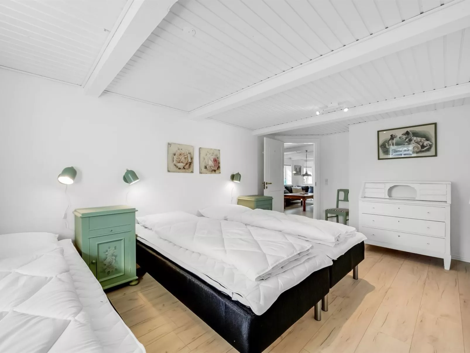 "Brigitte" - 1.3km to the fjord-Inside