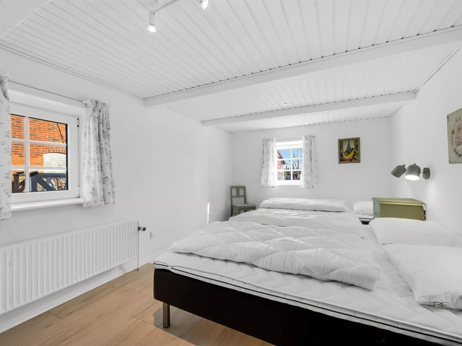 "Brigitte" - 1.3km to the fjord-Inside