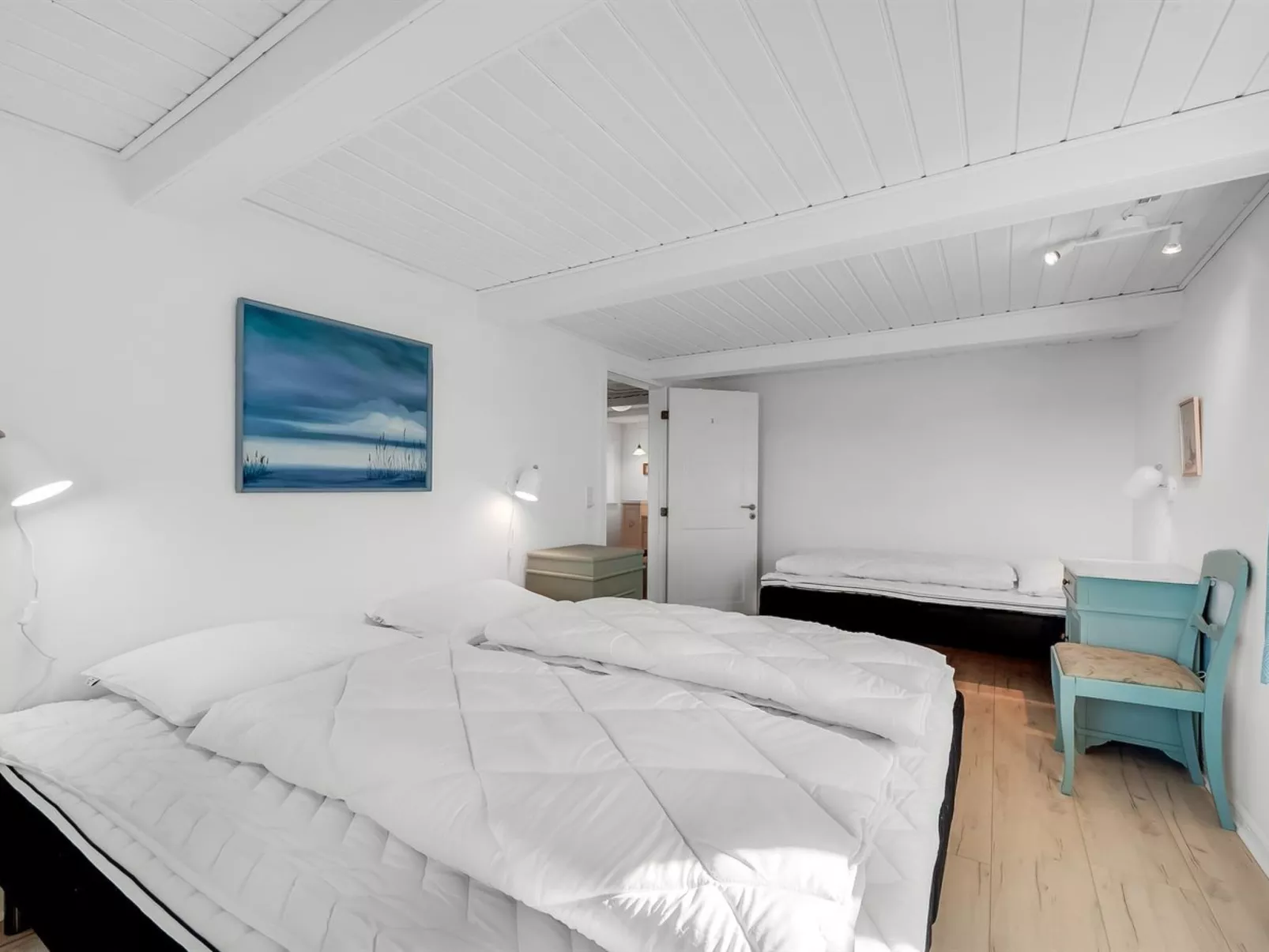 "Brigitte" - 1.3km to the fjord-Inside