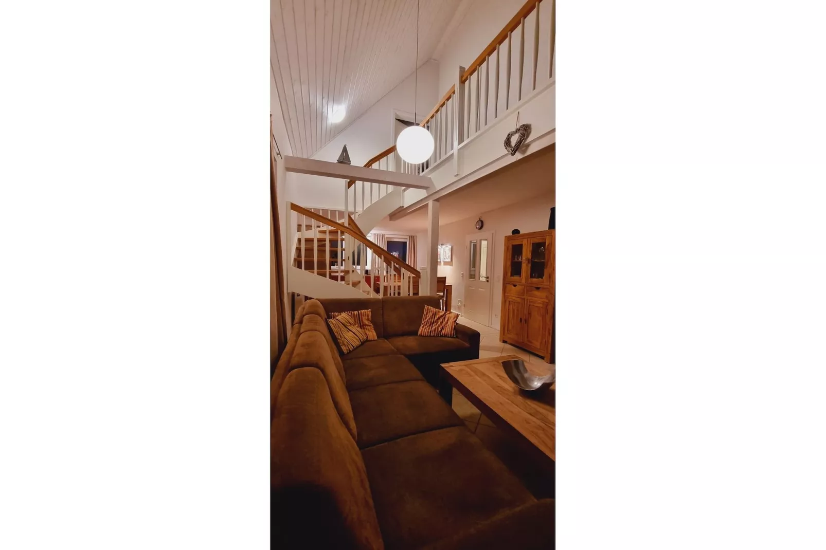 Kapitänsdeck 6 Pers 466-Salon