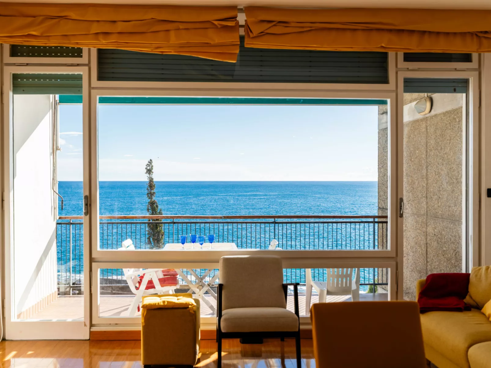 Capo Pino tra le Onde