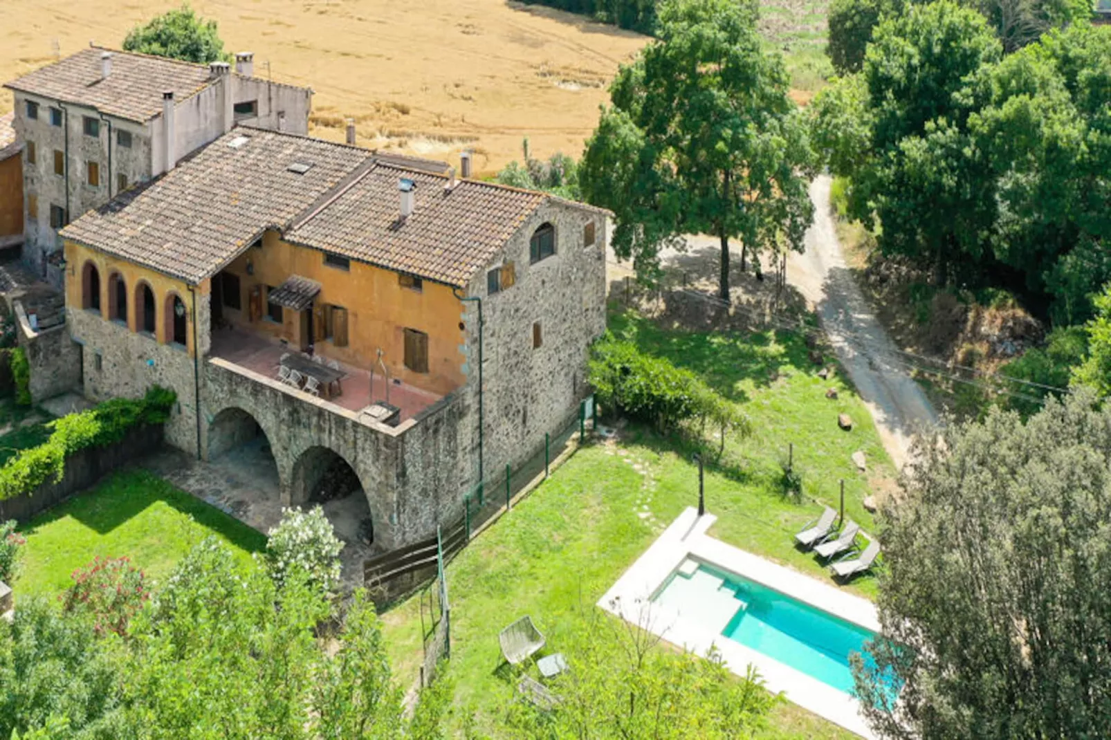 Appartements à Montagut i Oix