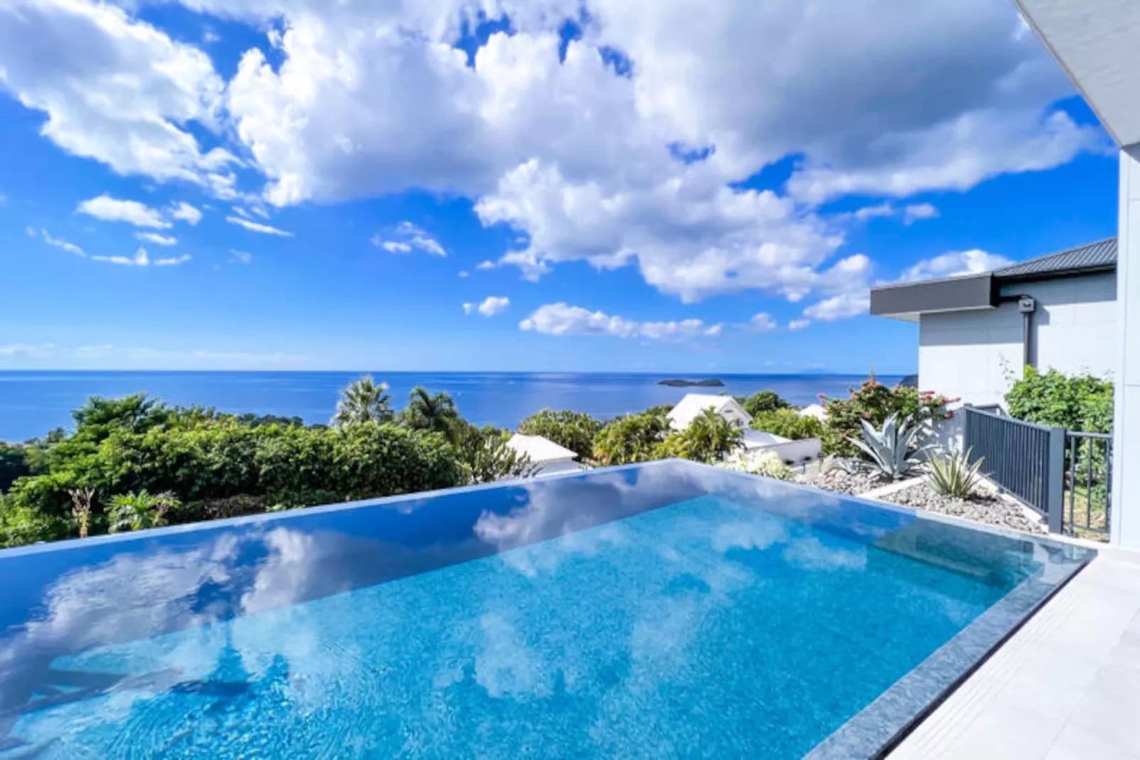 Maison à Bouillante