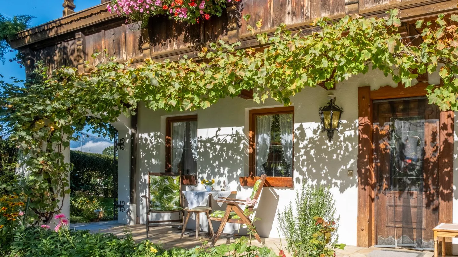 Johanna-Exterior in summer