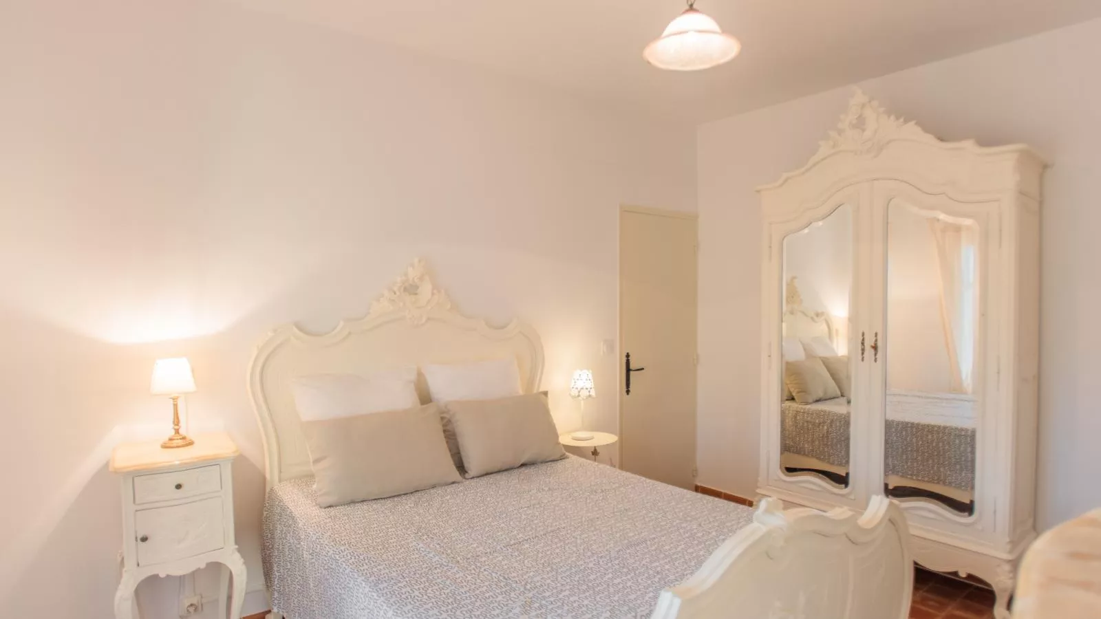 La Louzie-Bedroom
