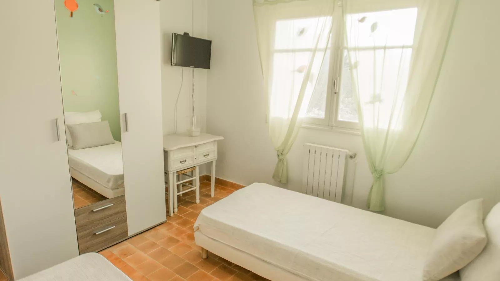 La Louzie-Bedroom