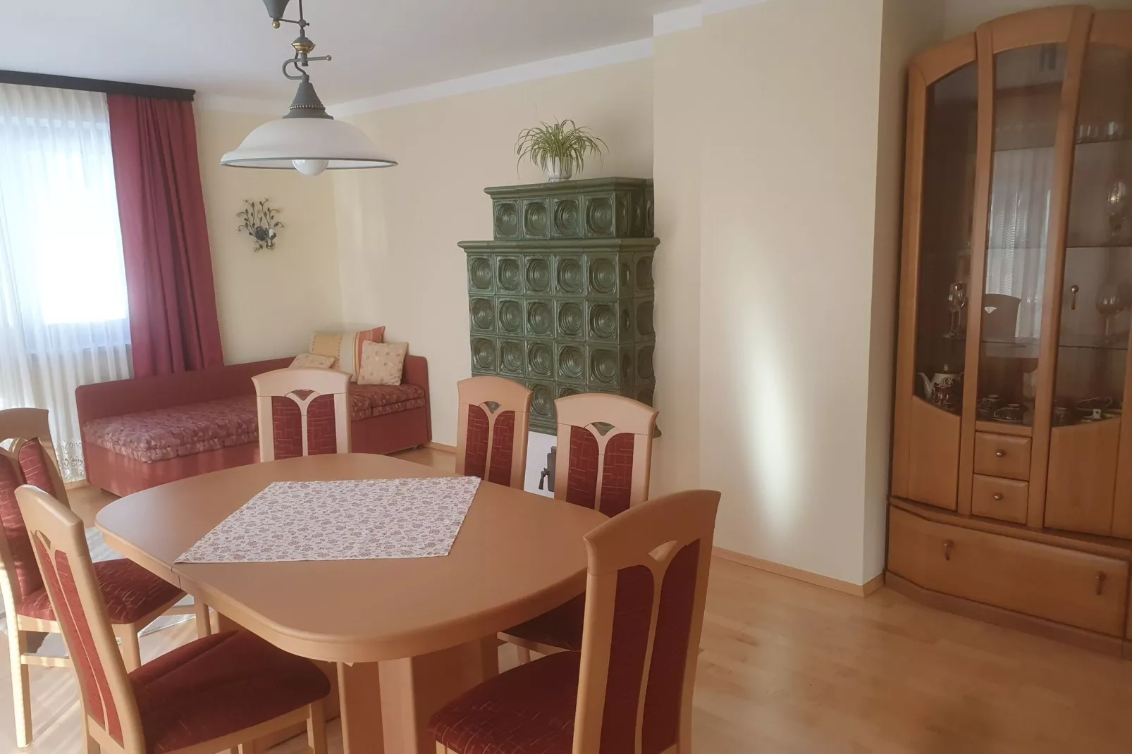 Haus Altmelon-Dining room