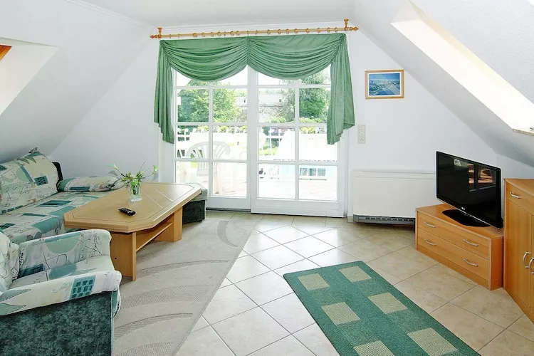 Ferienwohnung Jeske Altenkirchen-2 Etage max 2 Erw u 2 Kinder