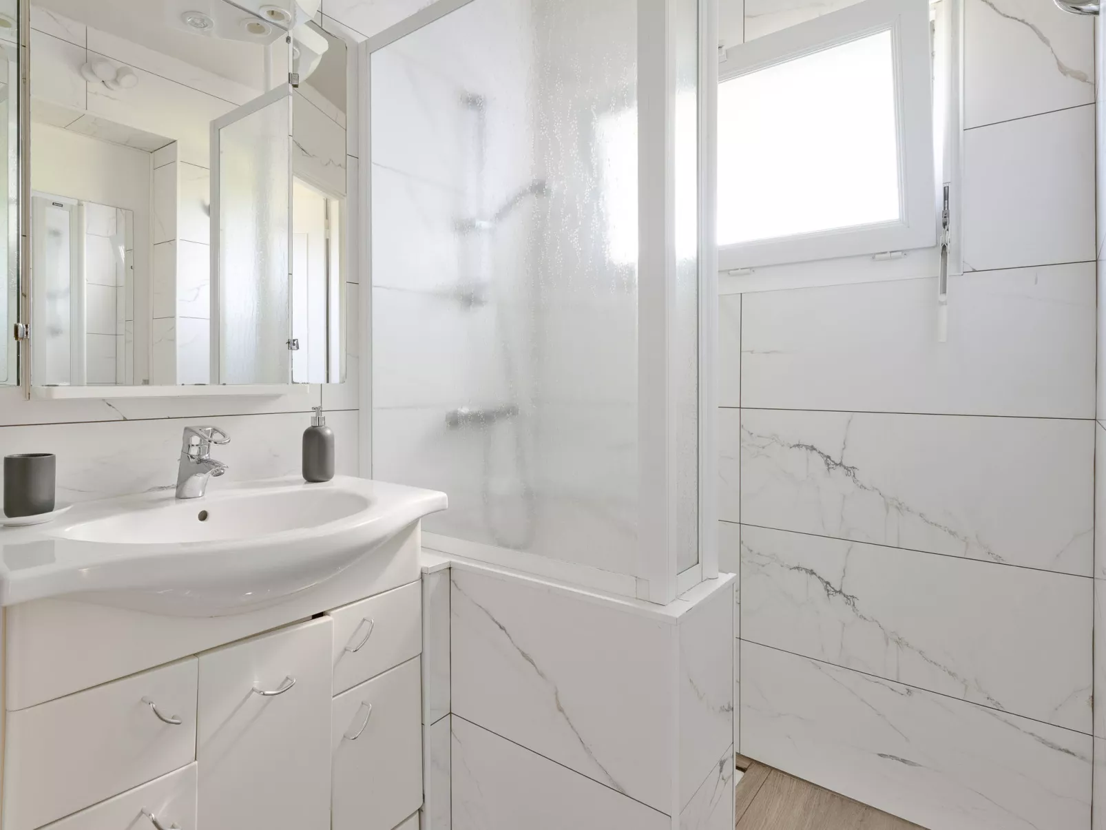 La Roche Blanche-Inside