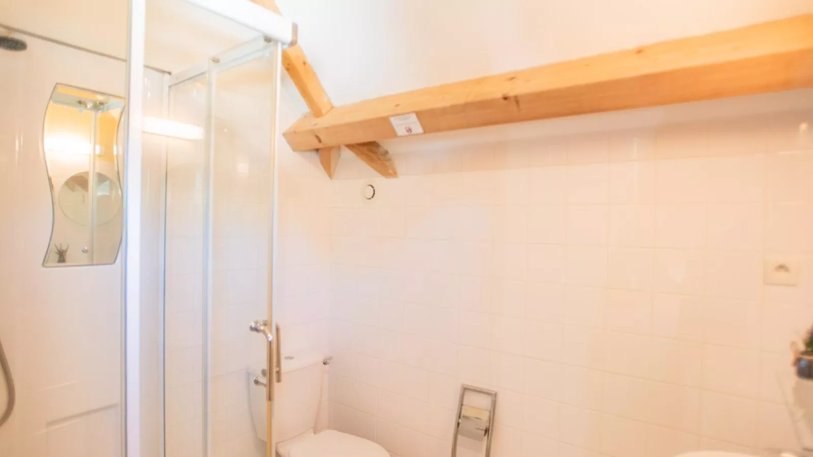 Lac Bleu 26-Bathroom