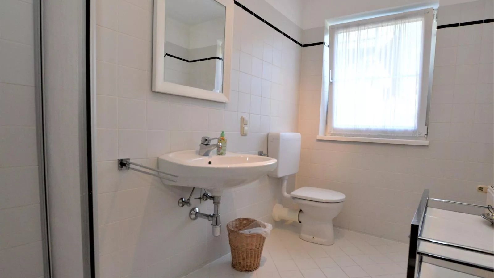 Haus Leitzinger OG2-Bathroom