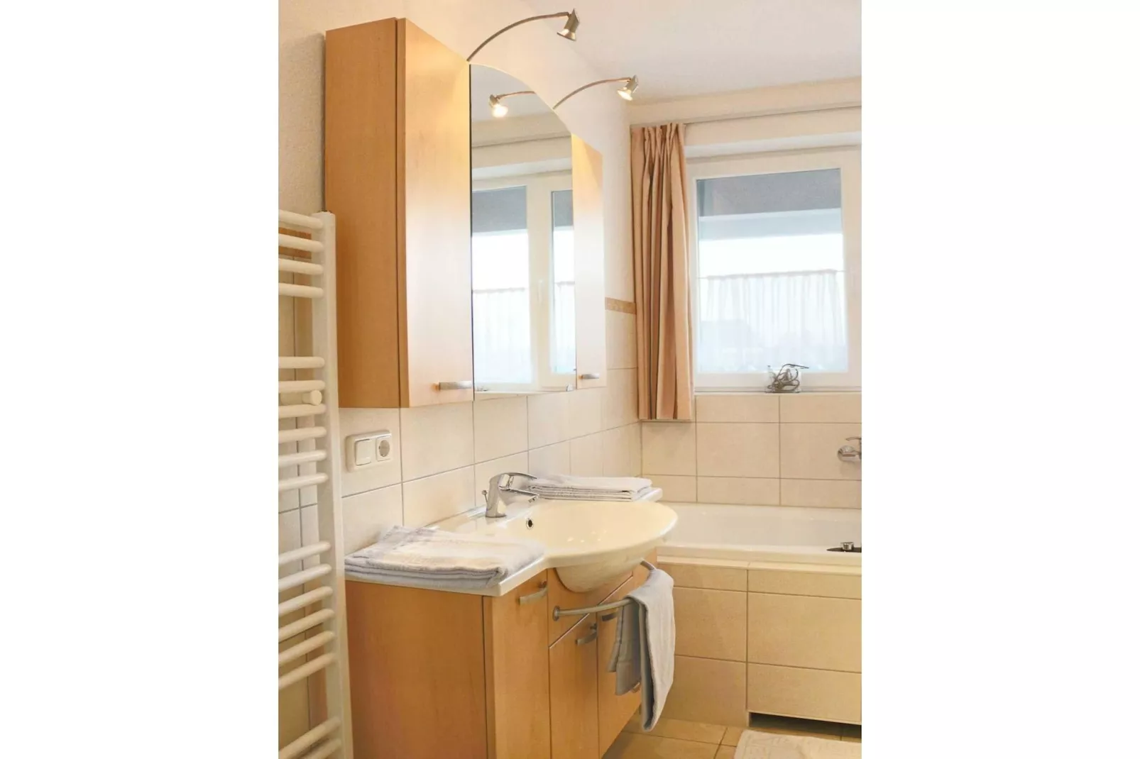 Mitteldeck 524-Badezimmer