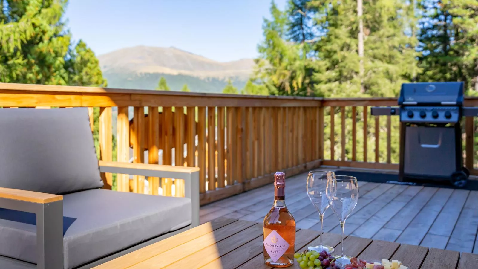 Wanderlust Mountain Chalet-Terrace balcony