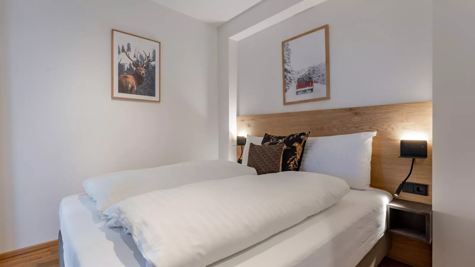 Silas Mountain Chalet-Bedroom