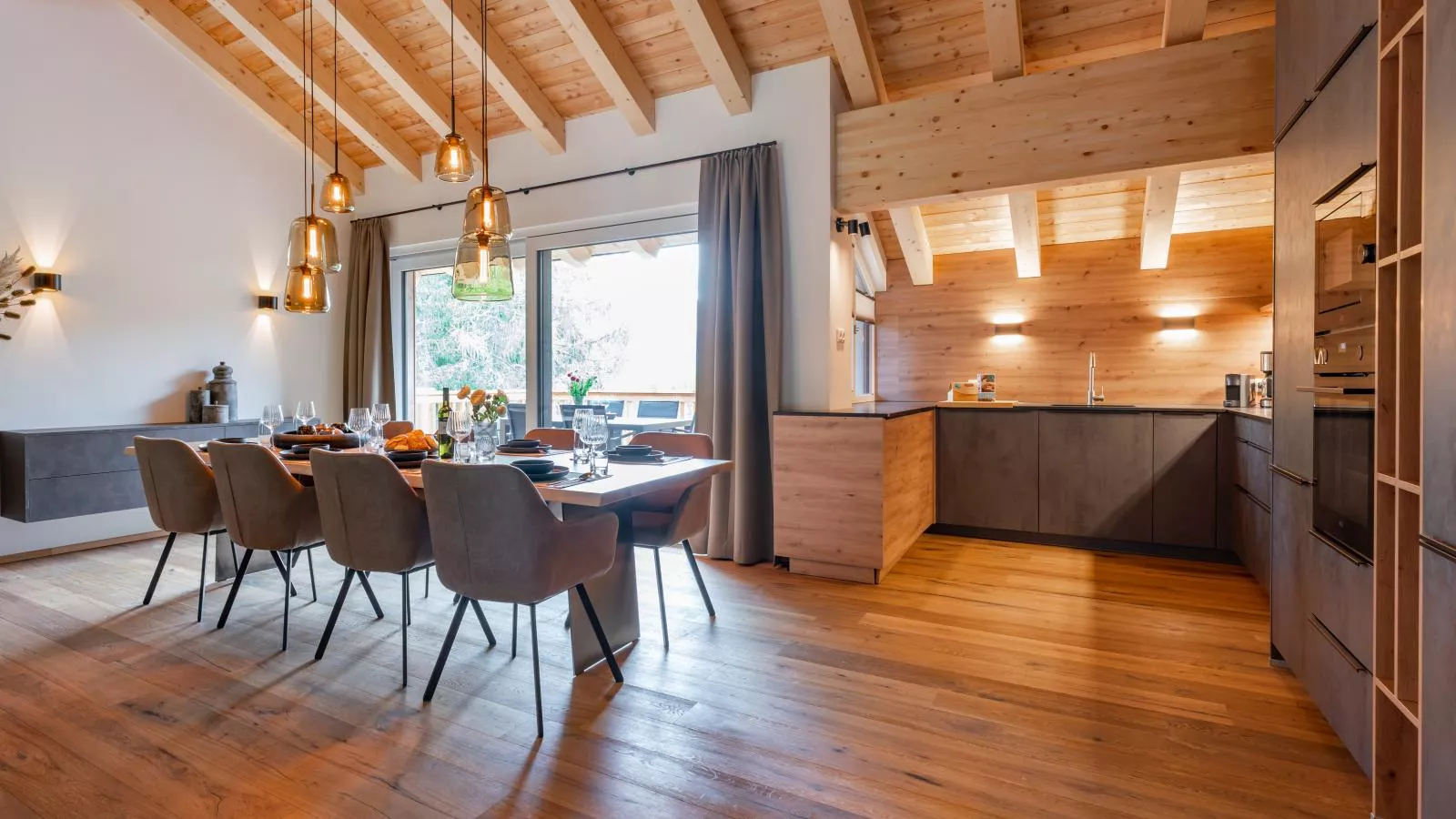 Silas Mountain Chalet-Kitchen