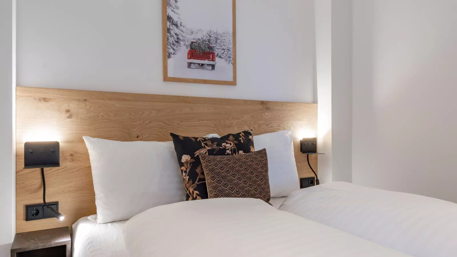 Silas Mountain Chalet-Bedroom