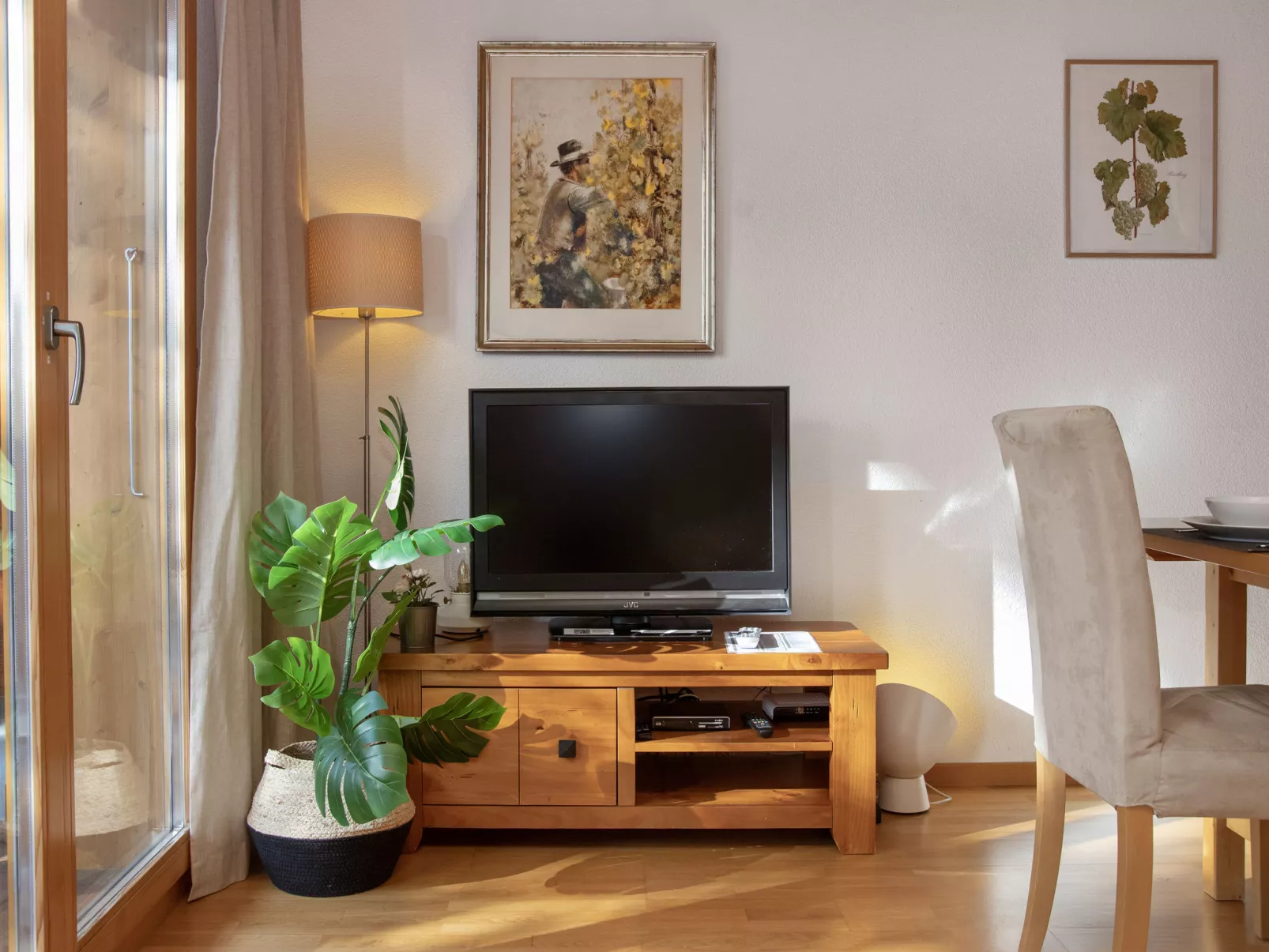 Racer's Retreat Apt.2-Drinnen