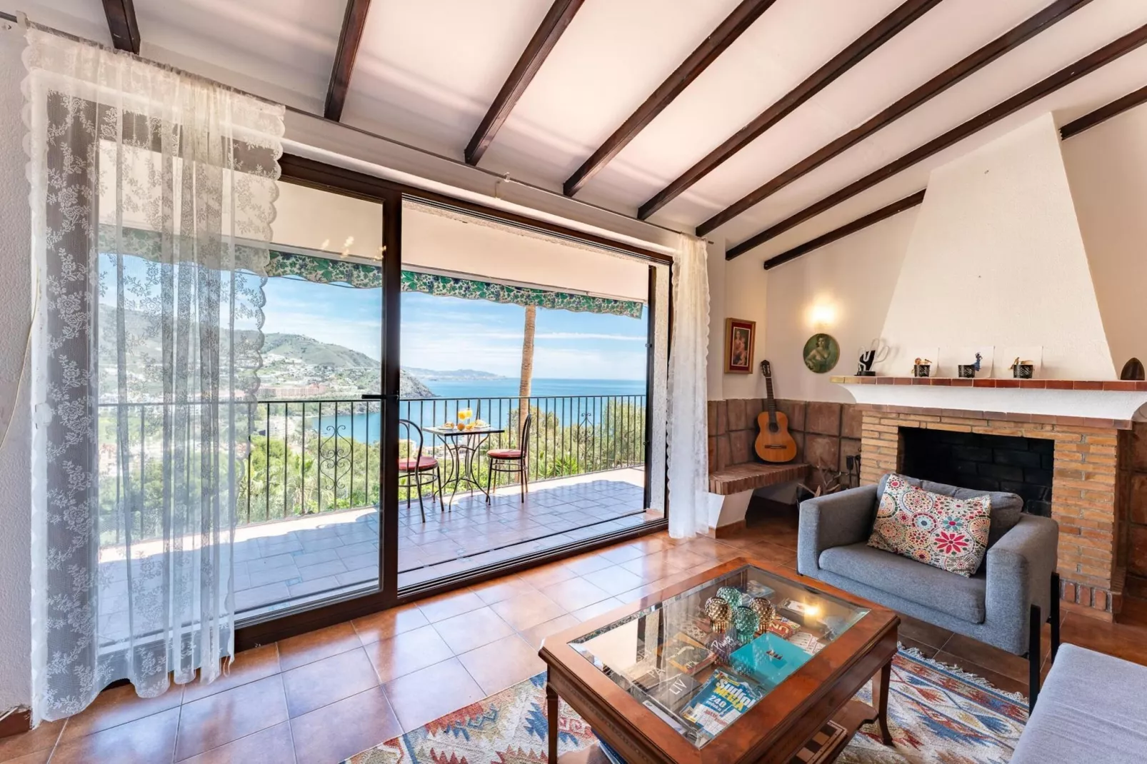 CT 269 GR - Faro's Sun Beach & More in Almuñecar-Living room